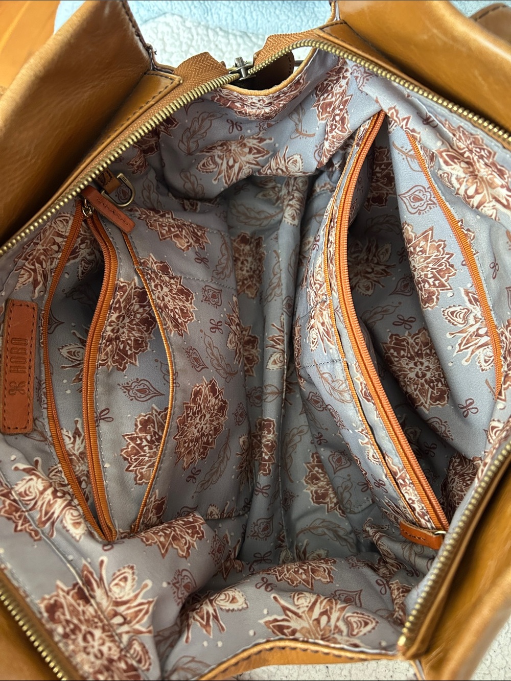 HOBO Leather bag - Picture 8 of 8